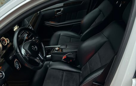 Mercedes-Benz E-Класс, 2013 год, 1 355 000 рублей, 8 фотография