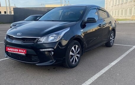 KIA Rio IV, 2018 год, 1 500 000 рублей, 2 фотография