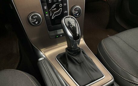 Volvo V40 Cross Country I, 2013 год, 1 590 000 рублей, 17 фотография