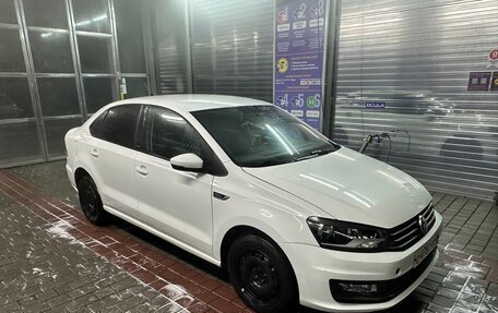 Volkswagen Polo VI (EU Market), 2017 год, 730 000 рублей, 2 фотография