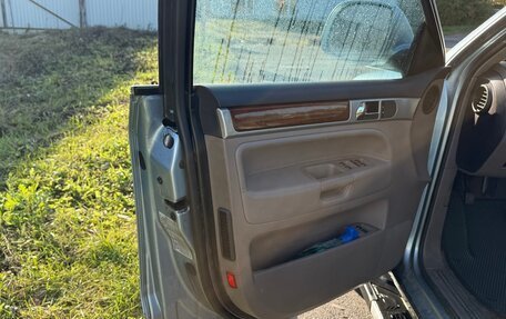 Volkswagen Touareg III, 2008 год, 900 000 рублей, 17 фотография