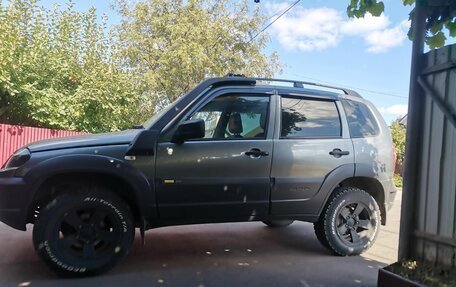Chevrolet Niva I рестайлинг, 2016 год, 725 000 рублей, 4 фотография