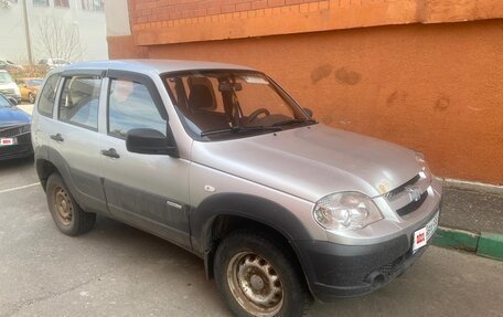 Chevrolet Niva I рестайлинг, 2012 год, 450 000 рублей, 2 фотография