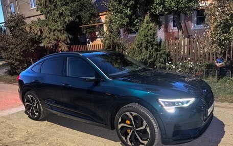 Audi e-tron Sportback I, 2022 год, 9 500 000 рублей, 2 фотография