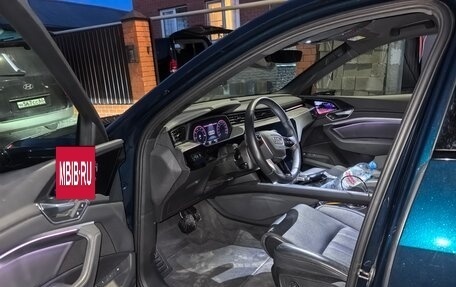 Audi e-tron Sportback I, 2022 год, 9 500 000 рублей, 6 фотография