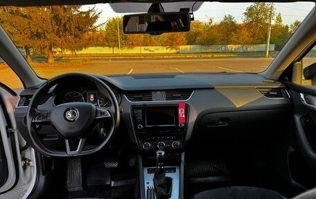 Skoda Octavia, 2015 год, 1 750 000 рублей, 10 фотография