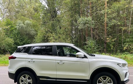 Geely Atlas, 2023 год, 2 000 000 рублей, 2 фотография