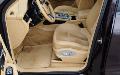 Porsche Macan I рестайлинг, 2017 год, 3 050 000 рублей, 5 фотография