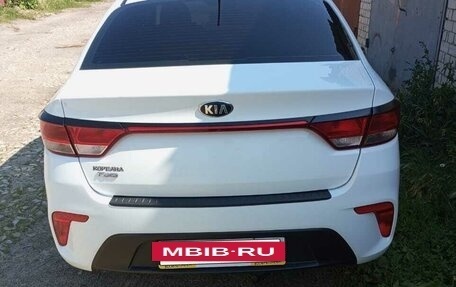 KIA Rio IV, 2017 год, 980 000 рублей, 2 фотография