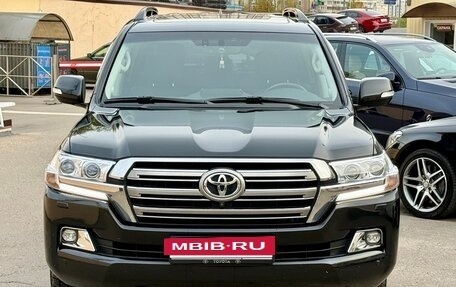 Toyota Land Cruiser 200, 2015 год, 5 000 000 рублей, 3 фотография