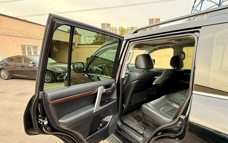 Toyota Land Cruiser 200, 2015 год, 5 000 000 рублей, 17 фотография