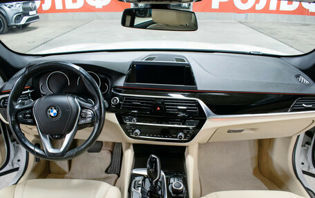 BMW 5 серия, 2019 год, 2 998 000 рублей, 14 фотография