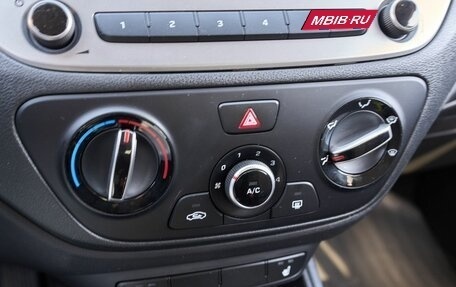 Hyundai Solaris II рестайлинг, 2021 год, 1 648 000 рублей, 6 фотография