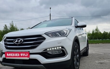 Hyundai Santa Fe III рестайлинг, 2018 год, 2 680 000 рублей, 2 фотография