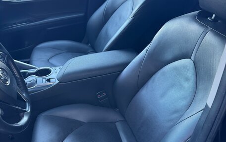 Toyota Camry, 2022 год, 4 100 000 рублей, 11 фотография