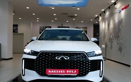 Chery Tiggo 4 I рестайлинг, 2025 год, 2 099 000 рублей, 5 фотография