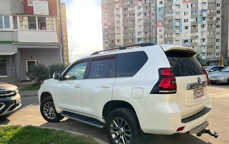 Toyota Land Cruiser Prado 150 рестайлинг 2, 2020 год, 5 500 000 рублей, 3 фотография