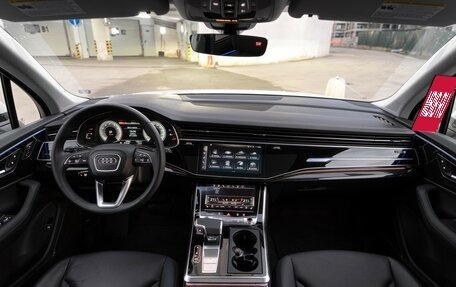 Audi Q7, 2023 год, 6 790 000 рублей, 28 фотография