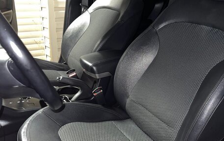 Hyundai ix35 I рестайлинг, 2013 год, 1 650 000 рублей, 36 фотография
