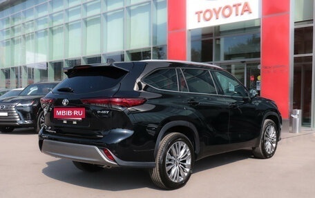 Toyota Highlander, 2024 год, 6 290 000 рублей, 2 фотография