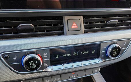 Audi A4, 2020 год, 2 700 000 рублей, 14 фотография