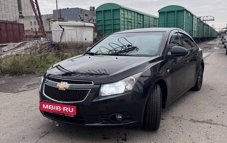 Chevrolet Cruze II, 2010 год, 690 000 рублей, 15 фотография