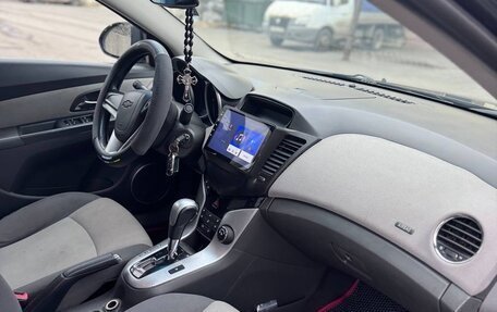 Chevrolet Cruze II, 2010 год, 690 000 рублей, 18 фотография