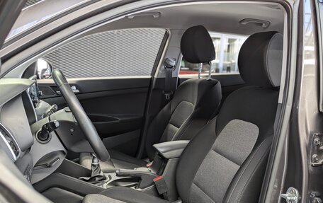 Hyundai Tucson III, 2019 год, 2 170 000 рублей, 12 фотография