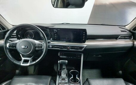 KIA K5, 2020 год, 2 500 000 рублей, 25 фотография