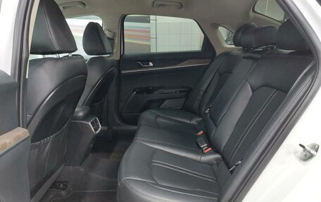 KIA K5, 2020 год, 2 500 000 рублей, 28 фотография