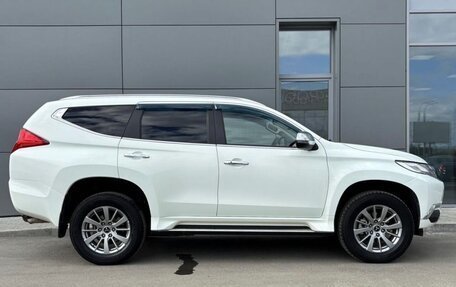 Mitsubishi Pajero Sport III рестайлинг, 2017 год, 2 450 000 рублей, 5 фотография