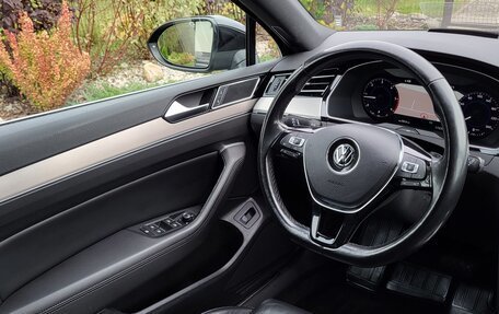 Volkswagen Passat B8 рестайлинг, 2018 год, 2 330 000 рублей, 20 фотография
