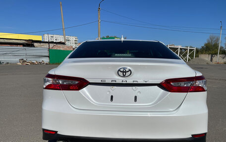 Toyota Camry, 2022 год, 2 999 999 рублей, 8 фотография