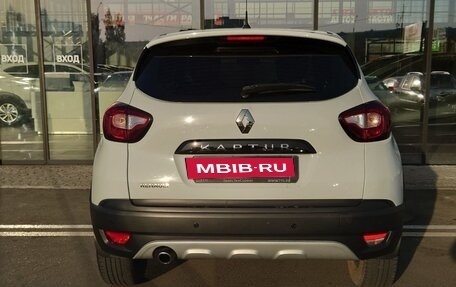 Renault Kaptur I рестайлинг, 2019 год, 1 425 000 рублей, 5 фотография