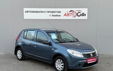Renault Sandero I, 2013 год, 641 000 рублей, 1 фотография