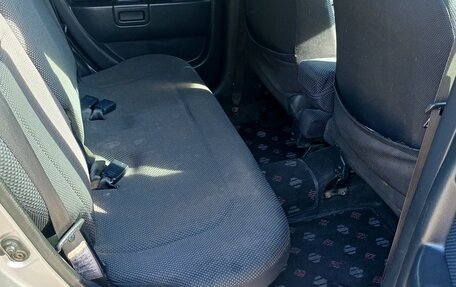 Toyota bB I рестайлинг, 2004 год, 490 000 рублей, 8 фотография