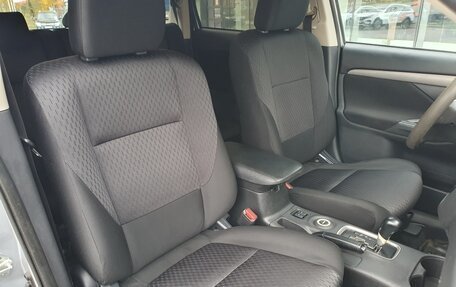 Mitsubishi Outlander III рестайлинг 3, 2013 год, 1 269 000 рублей, 7 фотография