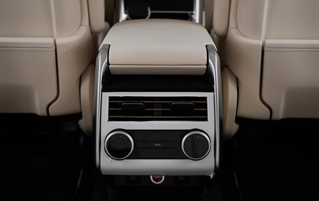 Land Rover Range Rover IV рестайлинг, 2024 год, 33 400 000 рублей, 29 фотография