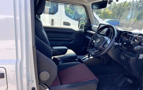 Suzuki Jimny, 2022 год, 1 750 000 рублей, 9 фотография