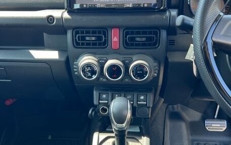 Suzuki Jimny, 2022 год, 1 750 000 рублей, 39 фотография