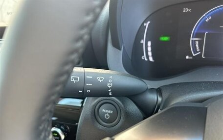 Toyota Yaris Cross, 2025 год, 2 800 000 рублей, 12 фотография