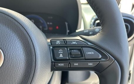 Toyota Yaris Cross, 2025 год, 2 800 000 рублей, 18 фотография