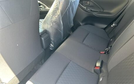Toyota Yaris Cross, 2025 год, 2 800 000 рублей, 26 фотография