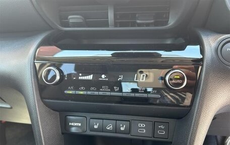 Toyota Yaris Cross, 2025 год, 2 800 000 рублей, 38 фотография