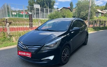 Hyundai Solaris II рестайлинг, 2015 год, 790 000 рублей, 4 фотография