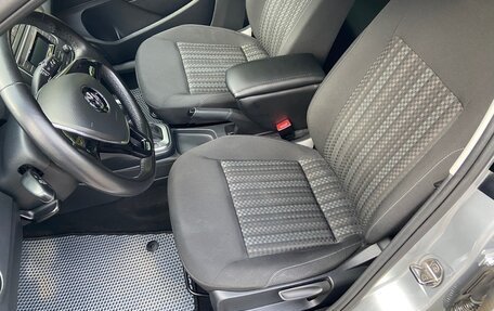Volkswagen Polo VI (EU Market), 2018 год, 1 200 000 рублей, 23 фотография