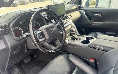 Toyota Land Cruiser, 2022 год, 8 290 000 рублей, 19 фотография