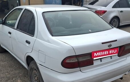 Nissan Pulsar IV, 1998 год, 130 000 рублей, 2 фотография