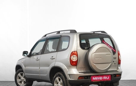 Chevrolet Niva I рестайлинг, 2015 год, 899 000 рублей, 6 фотография
