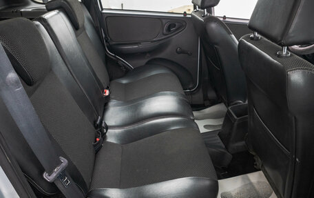 Chevrolet Niva I рестайлинг, 2015 год, 899 000 рублей, 21 фотография